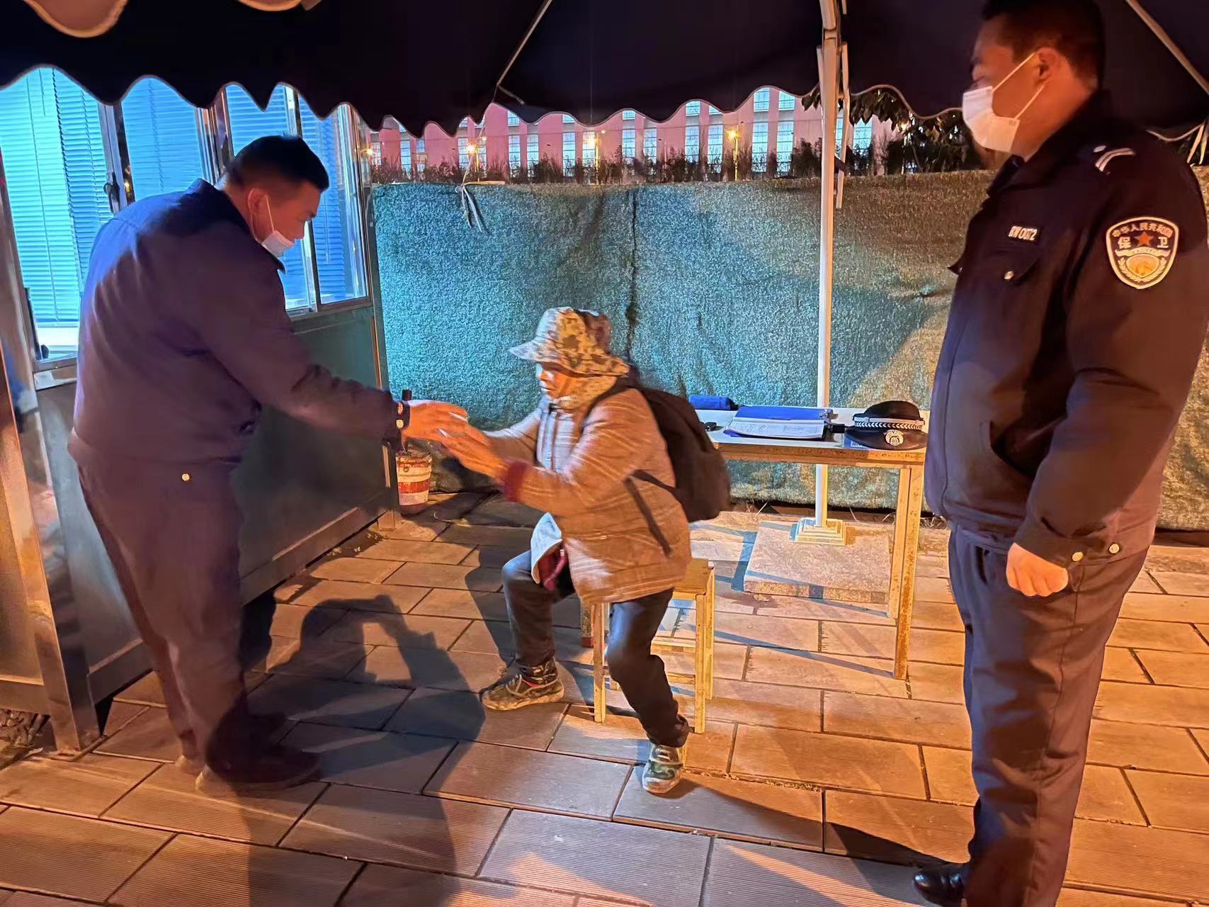 ٝ����ҹů���o����·���˚w�ң������Ԍ��H�Є��`�г���ʹ��