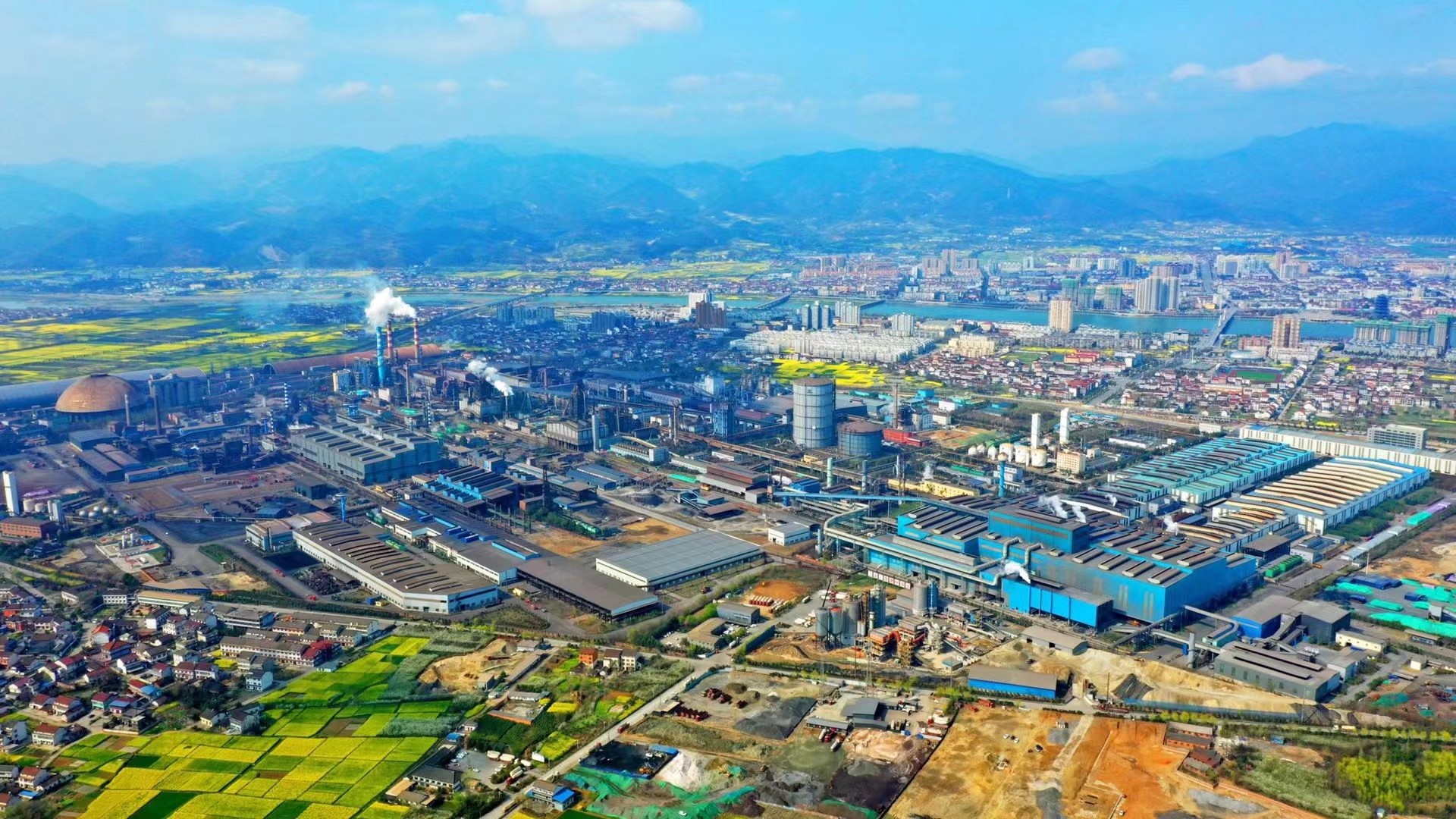 �ġ��Gɫ���족��������Gɫ�� �@��䓳ǡ���������