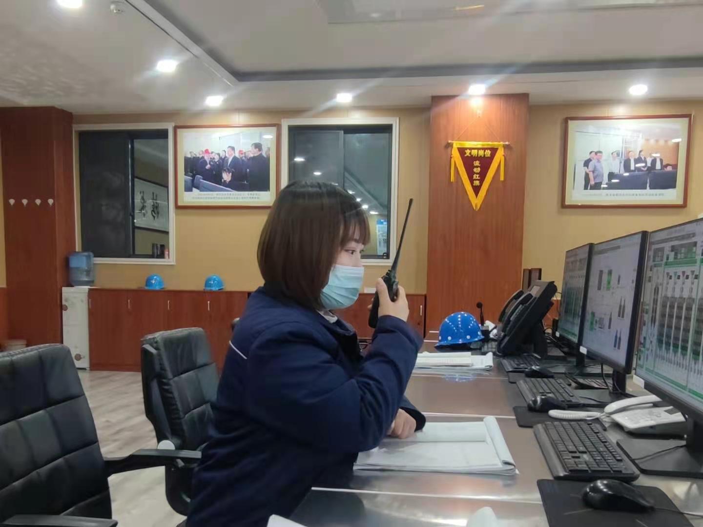 �z�ެF(xi��n)��������ɫ�� ��ȭ�����t����