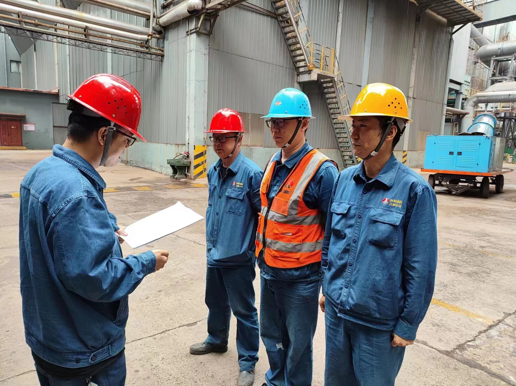 �z�ެF(xi��n)��������ɫ�� ��ȭ�����t����