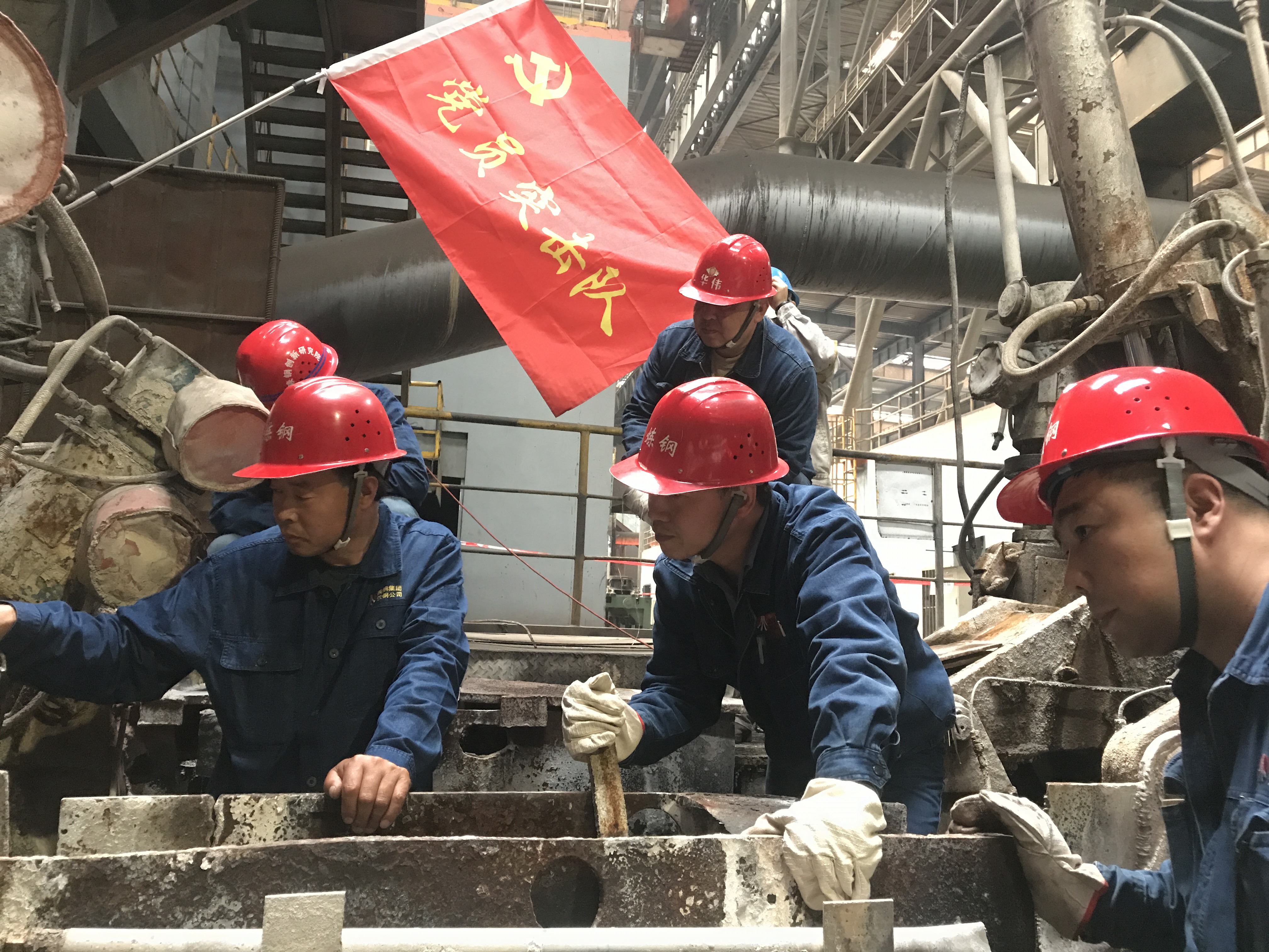 �h���t���x�ܸ��|(zh��)���l(f��)չ�����c(di��n)���ʡ�