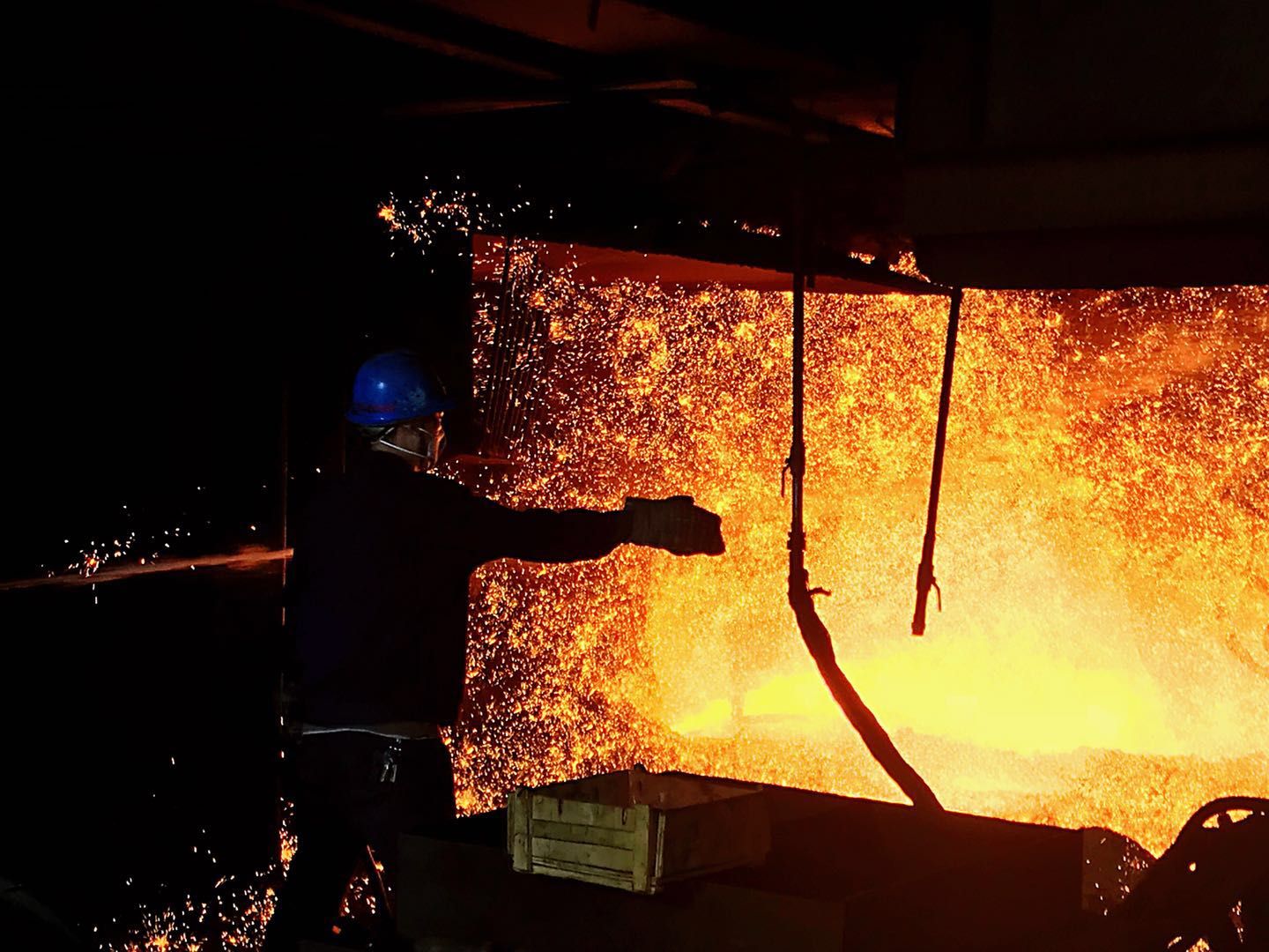 �����h��Ʒ�ƣ����l(f��)�tɫ����