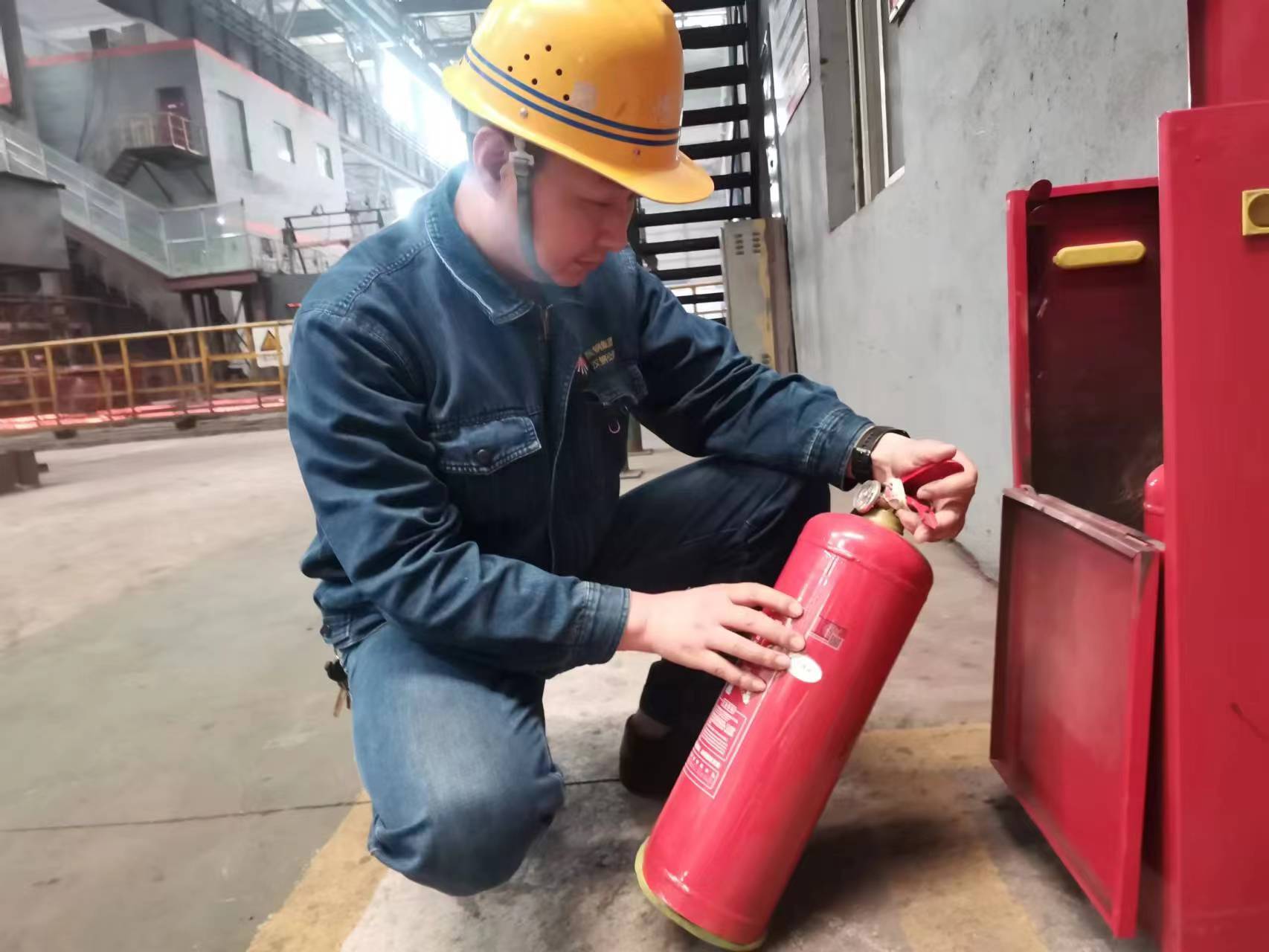 �ܴ�Ӳ�̡����������˱���