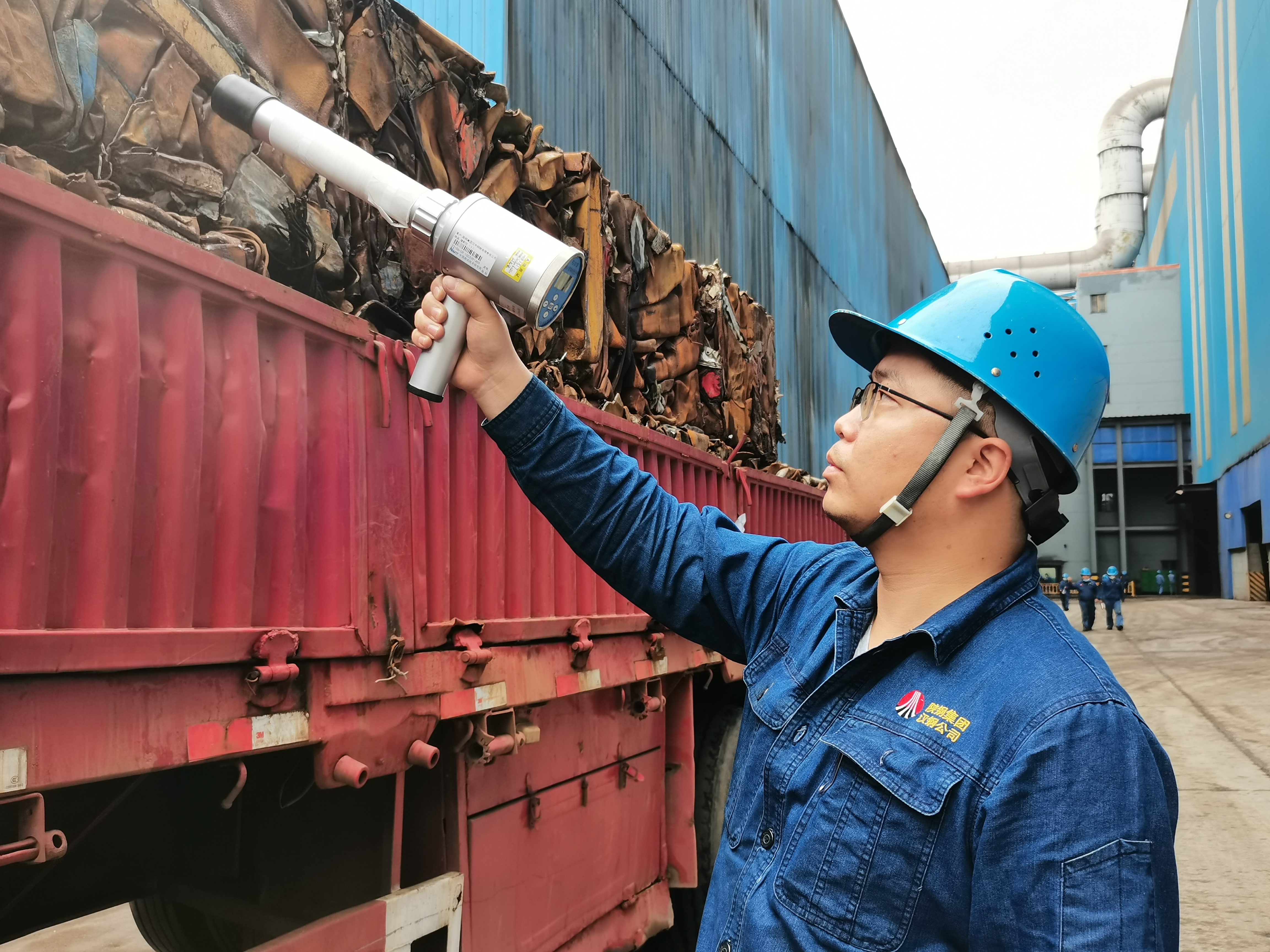 �����È�(ji��n)��䁾͹�(ji��)��������ɫ