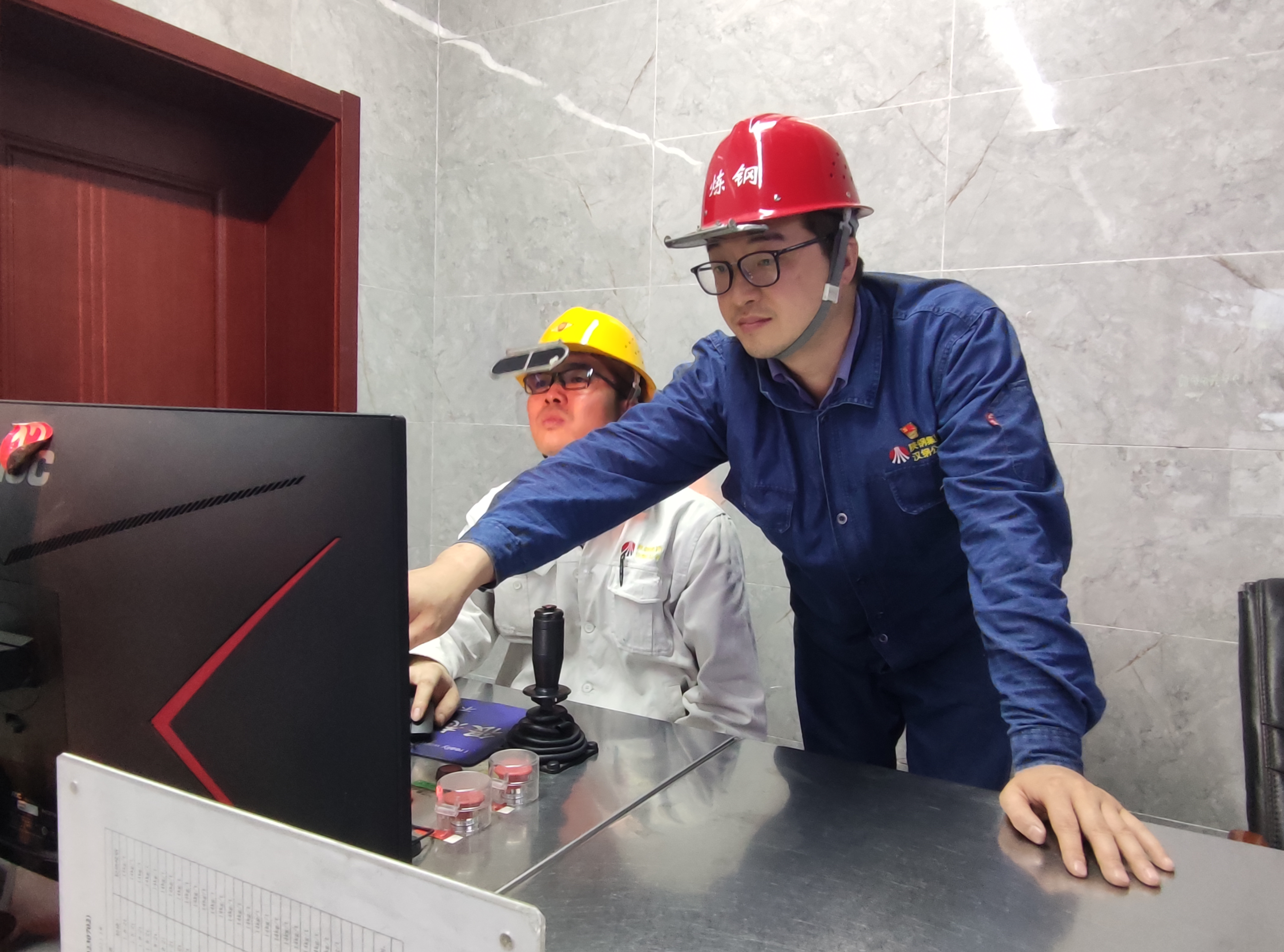 ���ഺ�����^����׌�ഺ��һ���W��