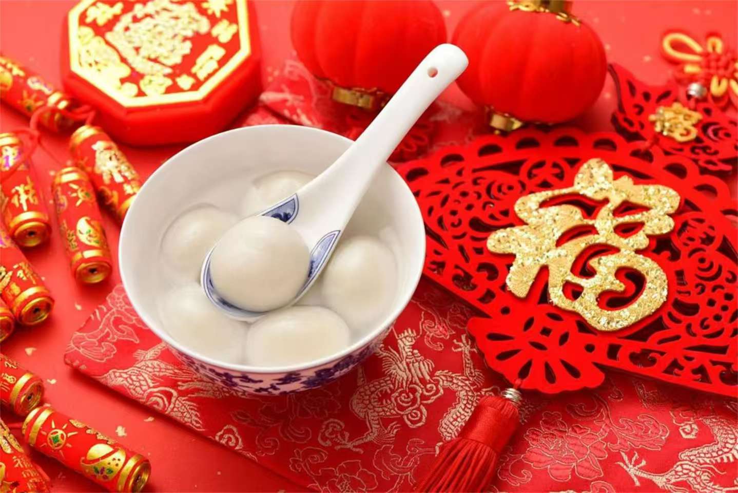 ����Ԫ�����F(tu��n)�A֮ζ