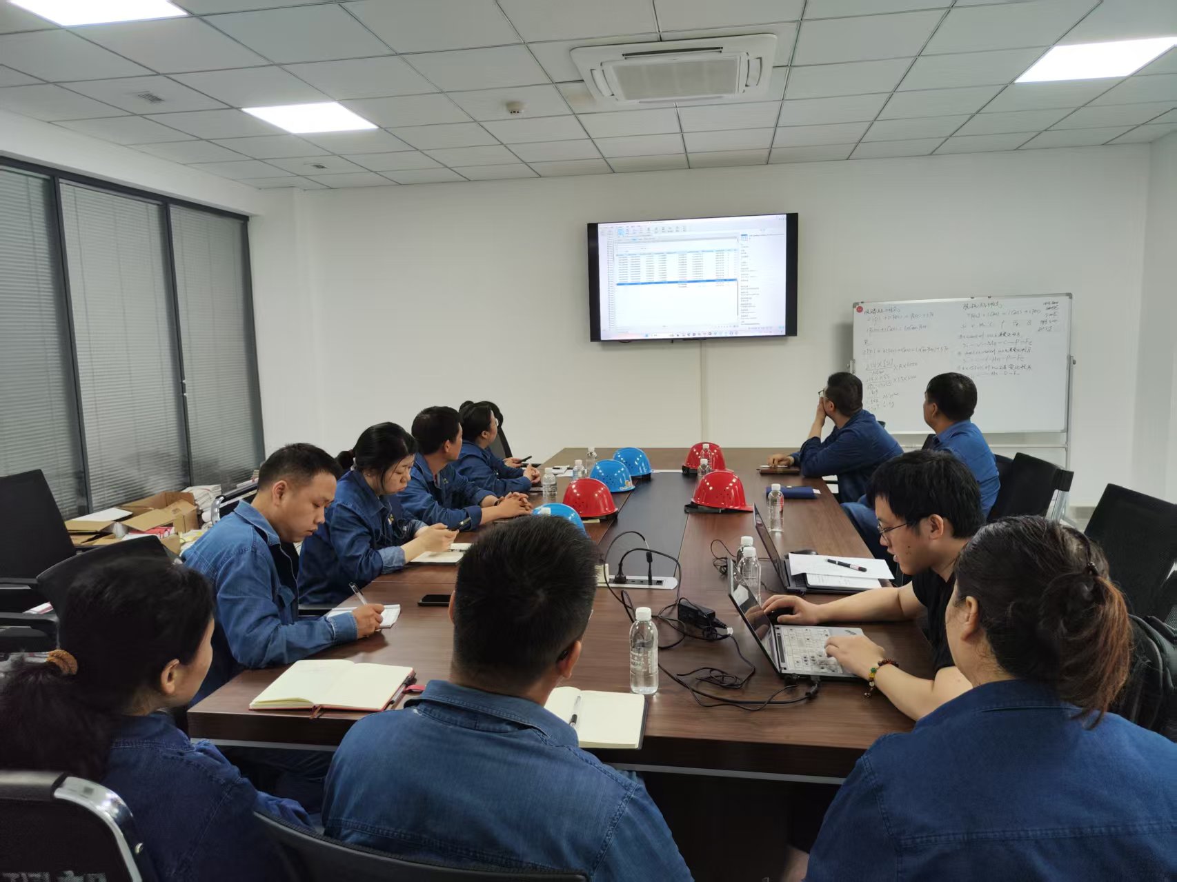 ����Ʉ������������M(j��n)�O(sh��)�����c(di��n)�(xi��ng)Ŀ����(ji��n)