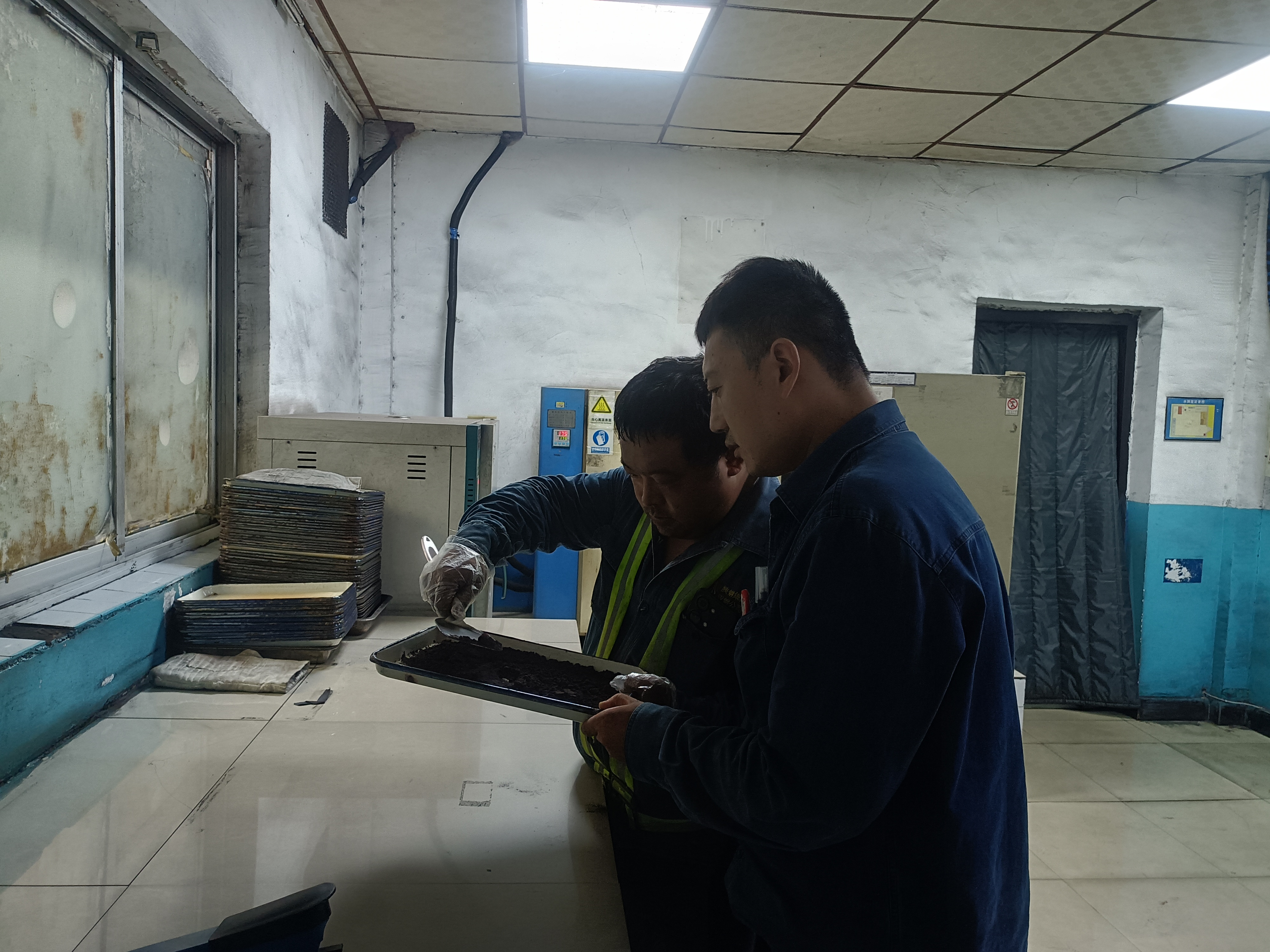 ��M�����еġ�С���ܡ�