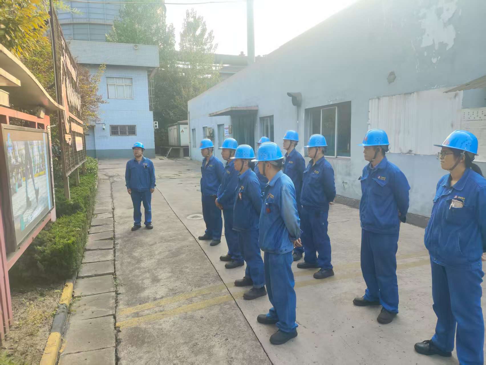 ��M�����еġ�С���ܡ�