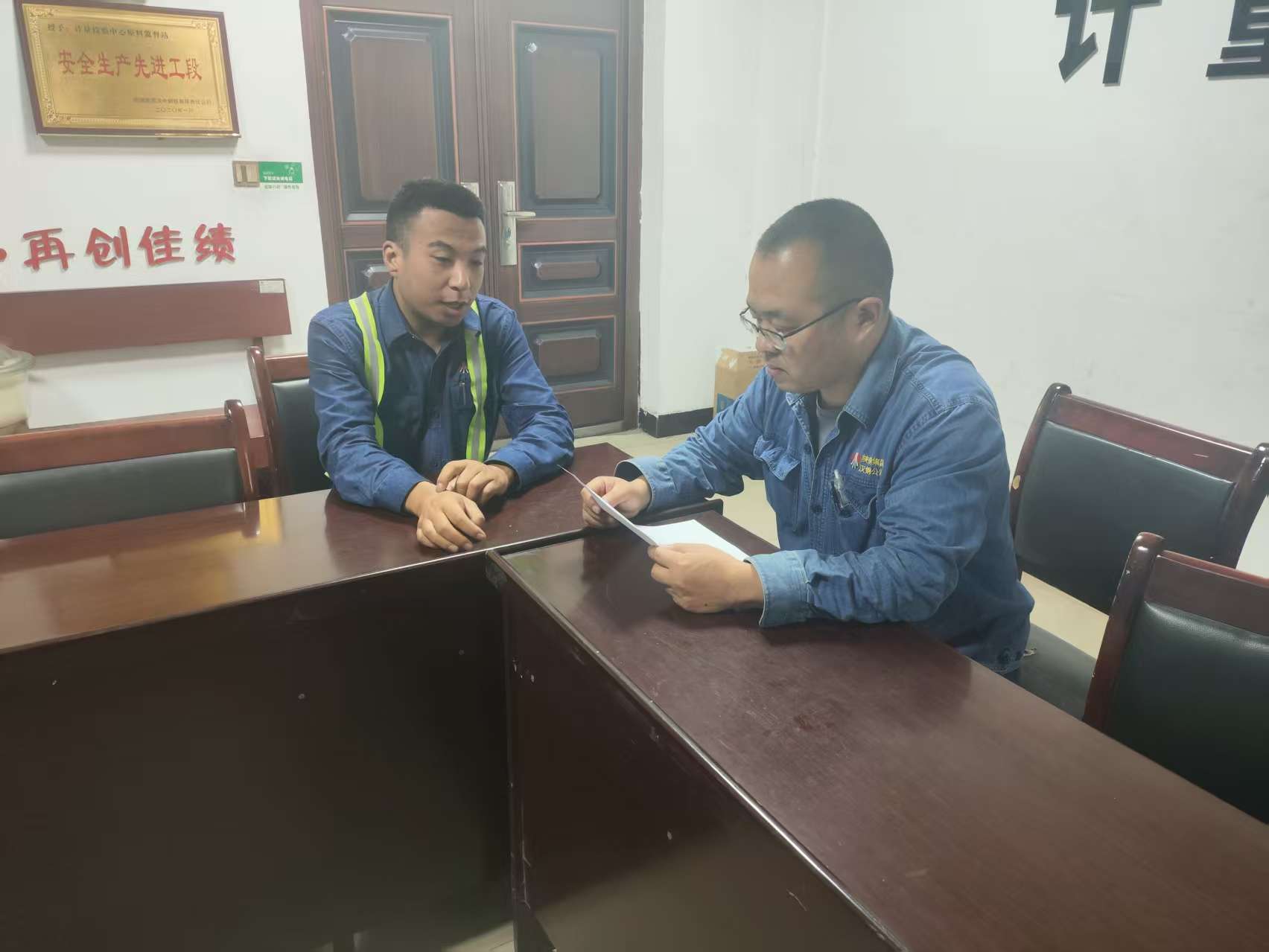 ��M�����еġ�С���ܡ�