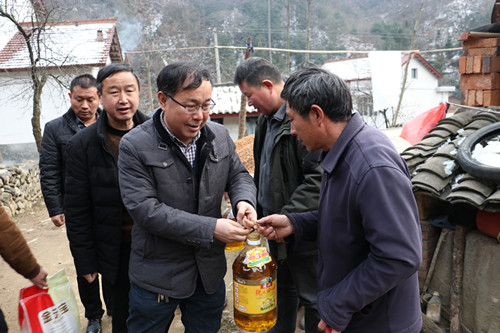 ��܊��(qi��ng)һ�������ؚ�ͷ��c(di��n)ο��