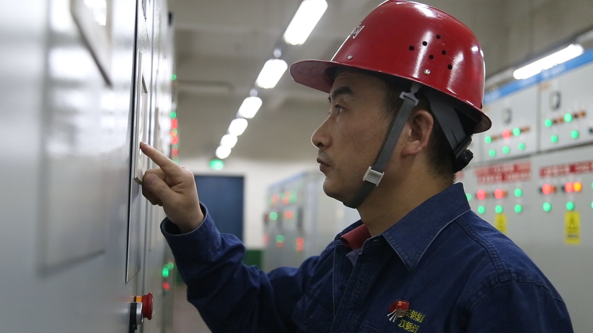 �������L(f��ng)�ɡ�����������ʮ�d  �V����һ������ ---ӛ2018---2019��ȡ��h䓹�����������